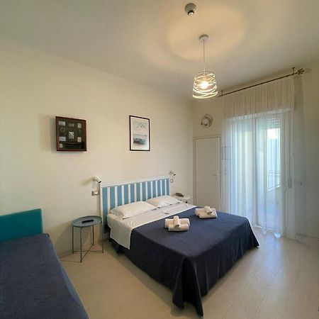 Hotel Dei Platani ريميني المظهر الخارجي الصورة