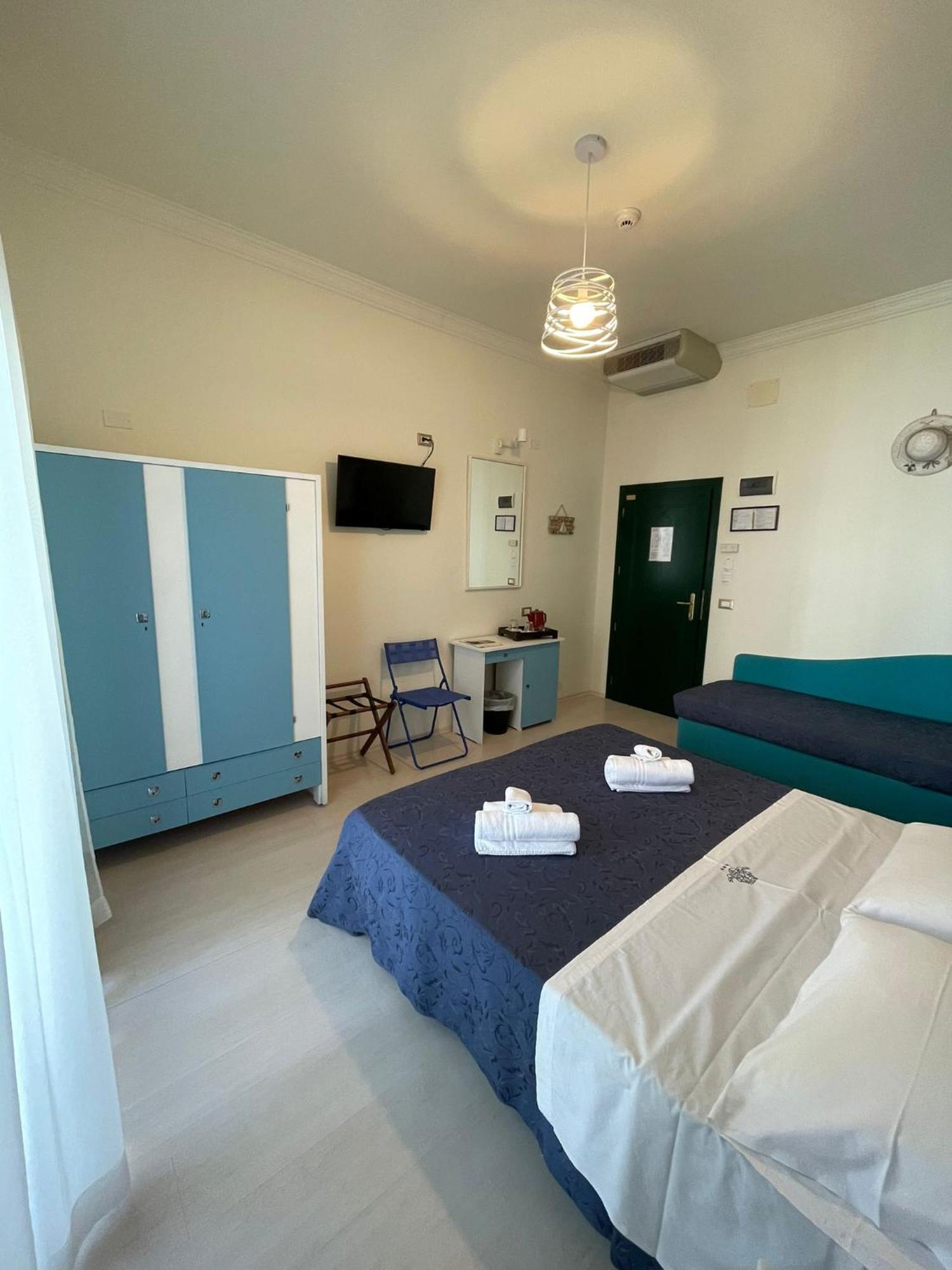 Hotel Dei Platani ريميني المظهر الخارجي الصورة