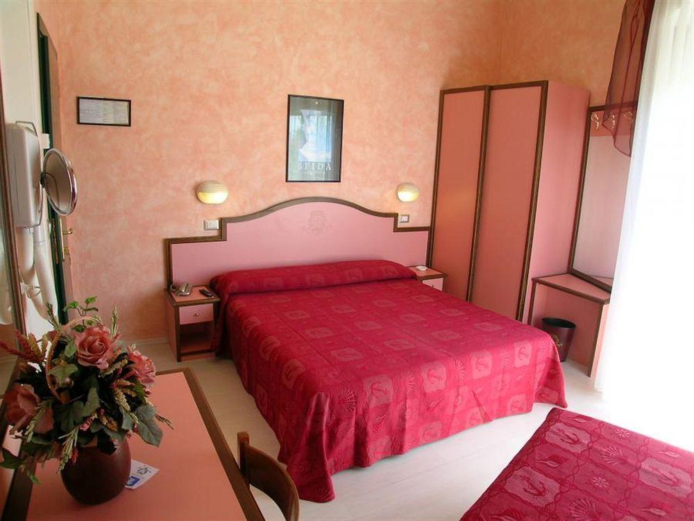Hotel Dei Platani ريميني المظهر الخارجي الصورة